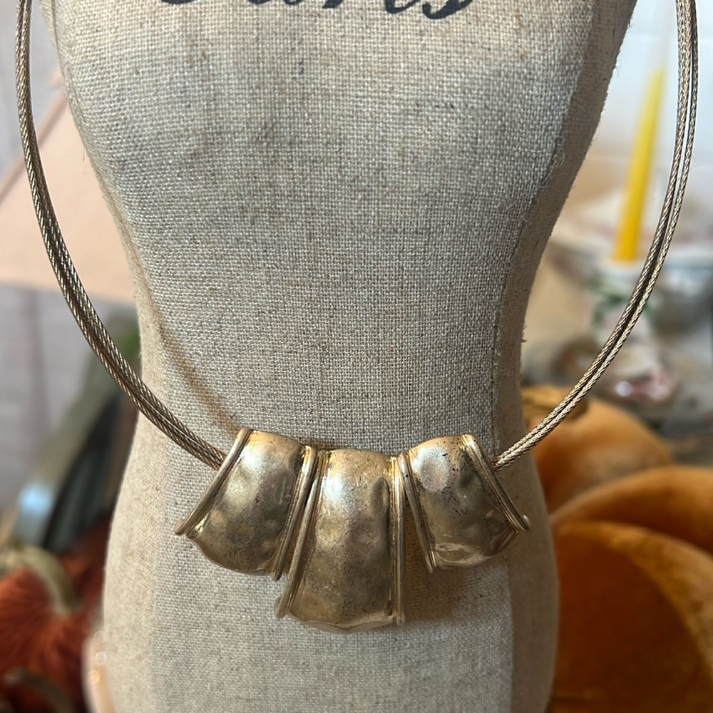 Jones New York gold necklace